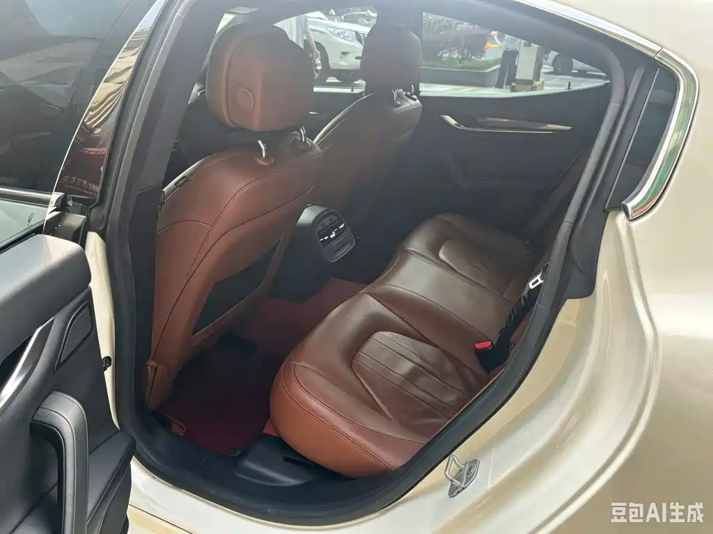 Ghibli 3.0 T Standard