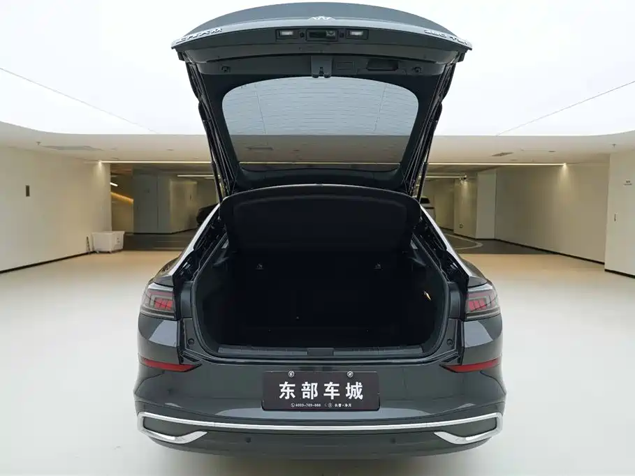Lamando Lamando L 280 TSI DSG Dazzle Hot
