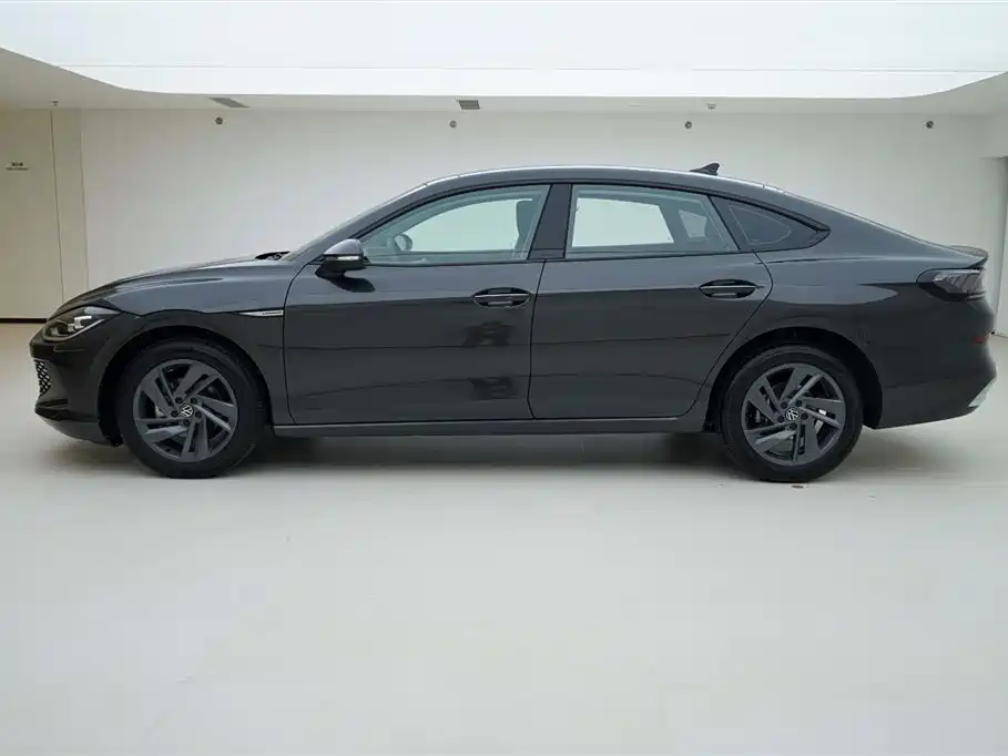 Lamando Lamando L 280 TSI DSG Dazzle Hot