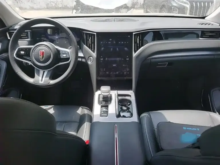 Hongqi HS7 PHEV 2.0 T PHEV 4 WD Flagship Smooth 7-seat