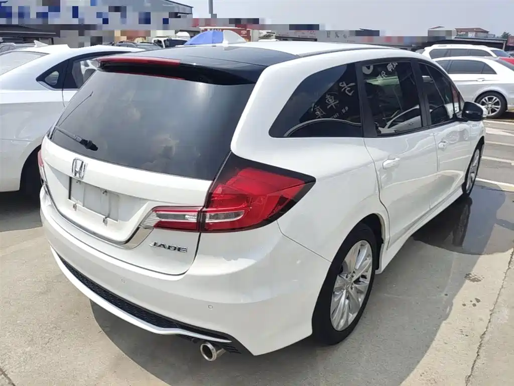 Jade 1.8 L Auto Comfort