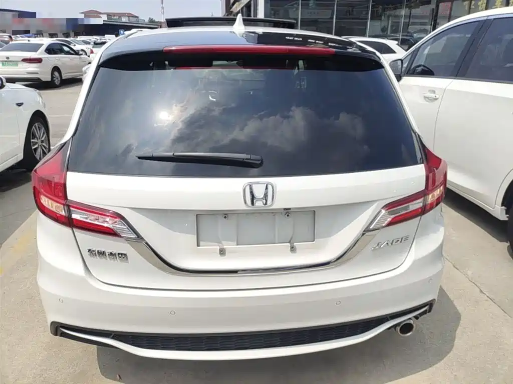 Jade 1.8 L Auto Comfort