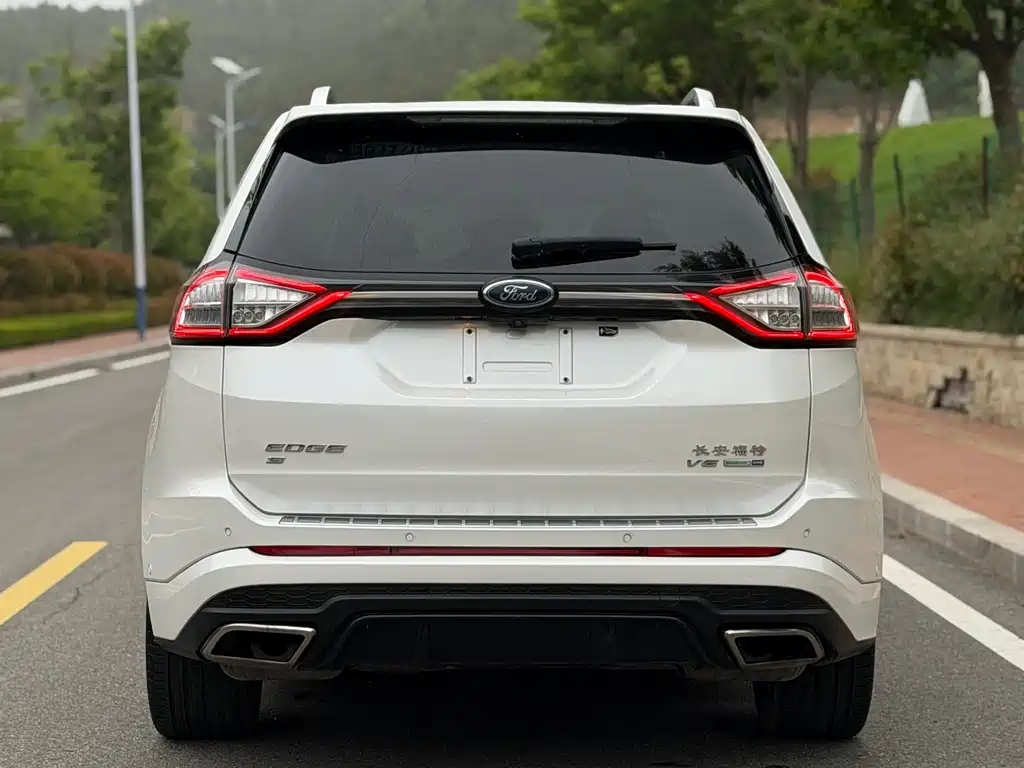 Edge EcoBoost 330 V6 4 WD Sport 7-seat