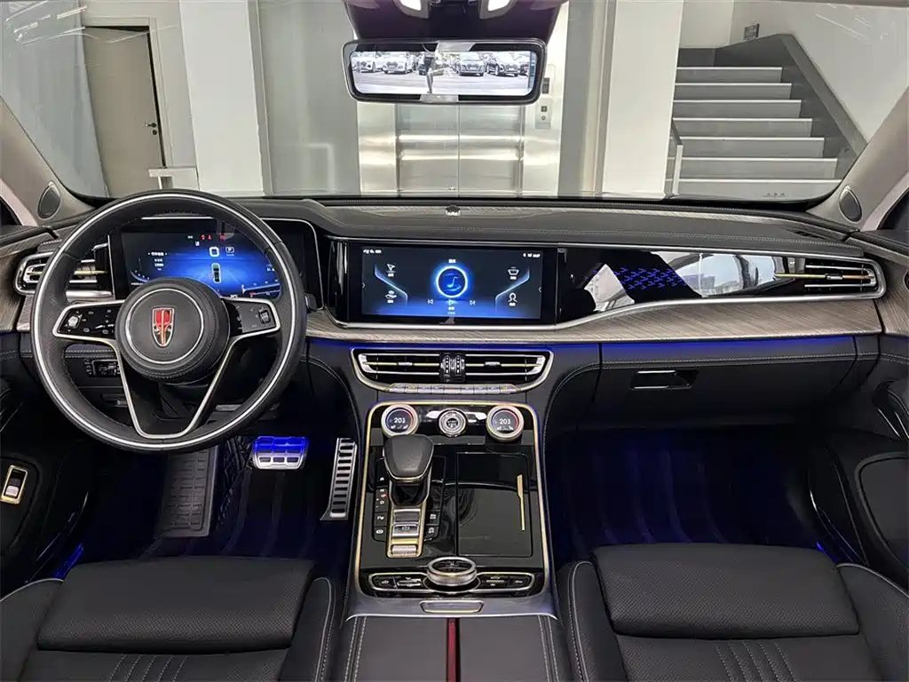 Hongqi H9 3.0 T Connected Flagship
