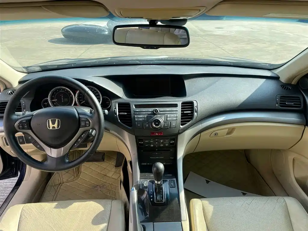Spirior 2.4 L Distinguished Navigation