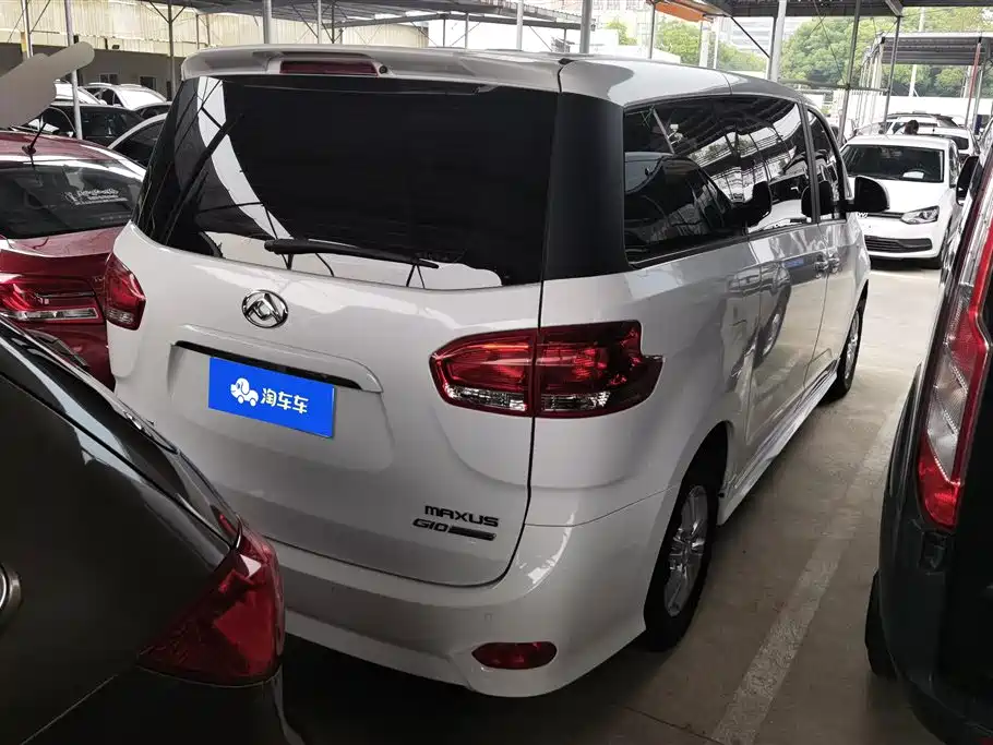Maxus G10 大通G10 2021款 2.0 T 手动精英版 汽油 7座
