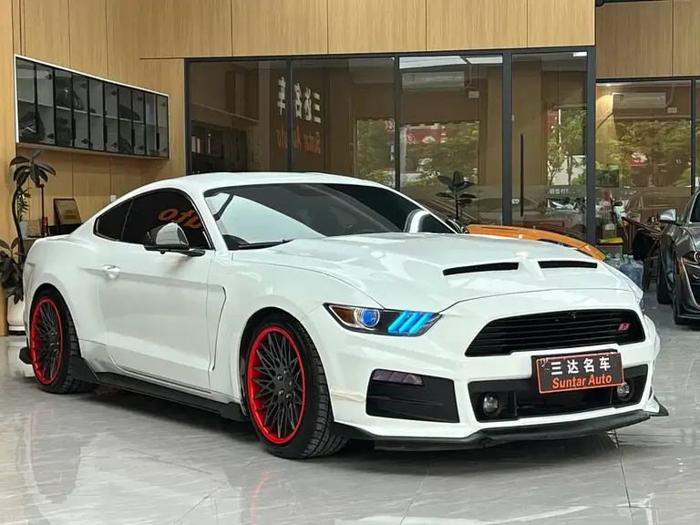 Ford Mustang 2.3 T Performance
