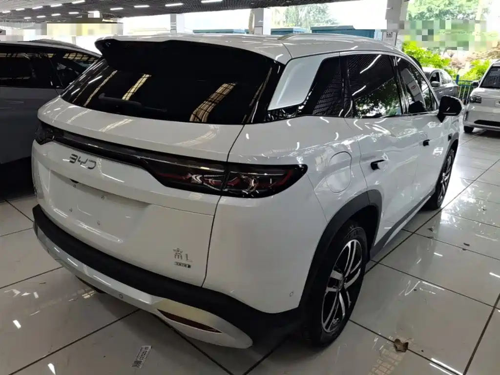 Song L DM-i Smart Drive 112 km Transcend
