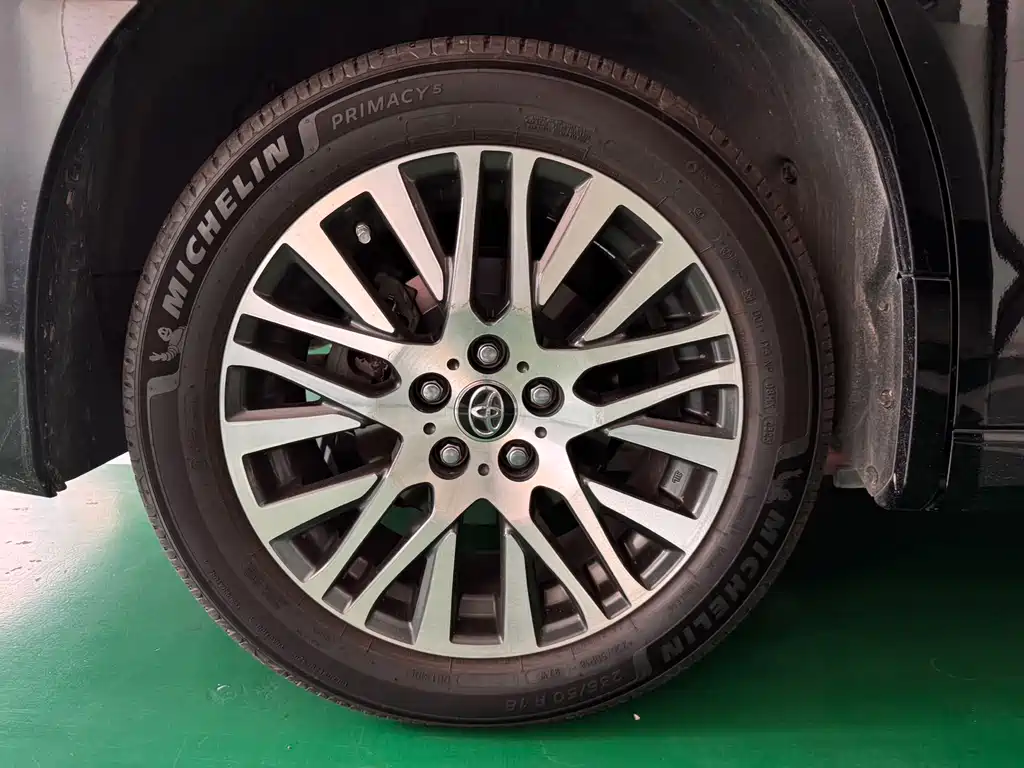 Alphard 3.5 L Distinguished