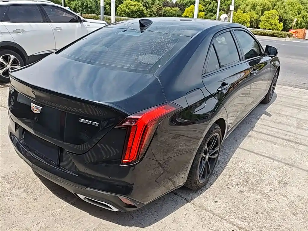 Cadillac CT4 28 T Luxury
