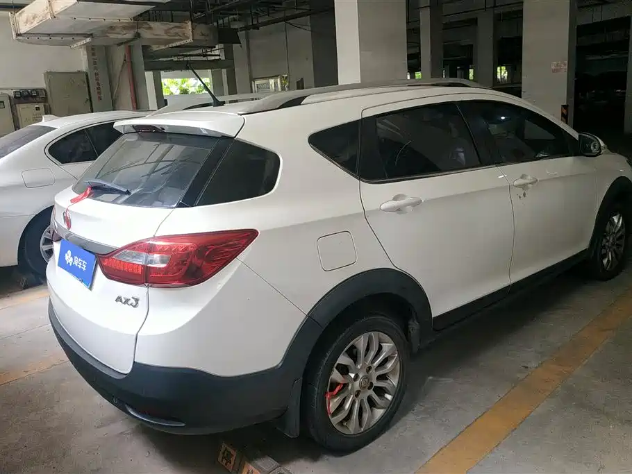 Dongfeng Fengshen AX3 1.5 L Manual Premium Cool
