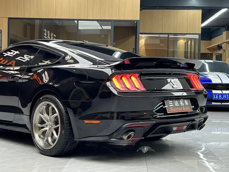Ford Mustang 2.3 L EcoBoost
