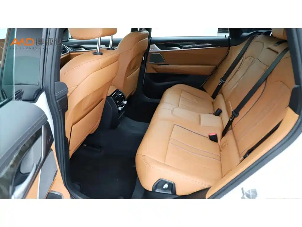 BMW 6 Series GT 宝马630 GT/2.0 T/21款/改款 M运动套装