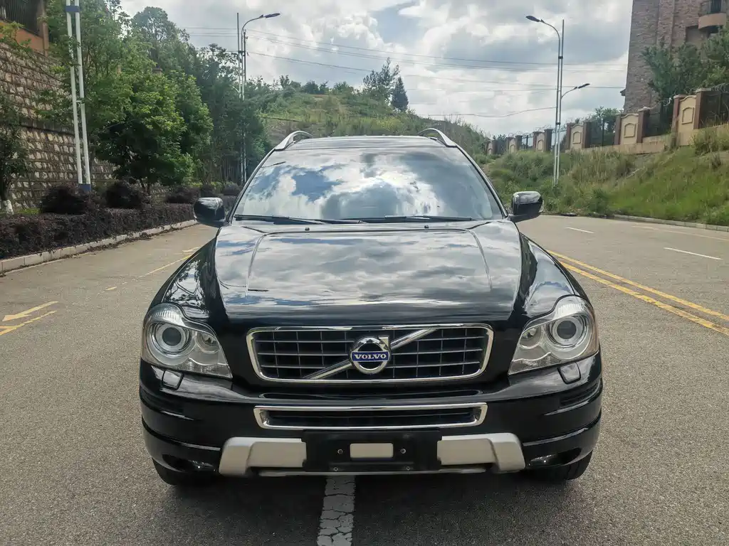 Volvo XC90 2.5 T T5 Luxury Upgraded