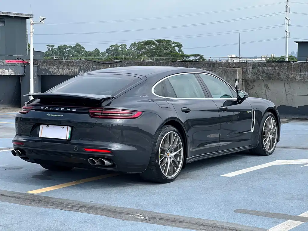 Panamera NEV Panamera 4 E-Hybrid Executive Extended 2.9 T