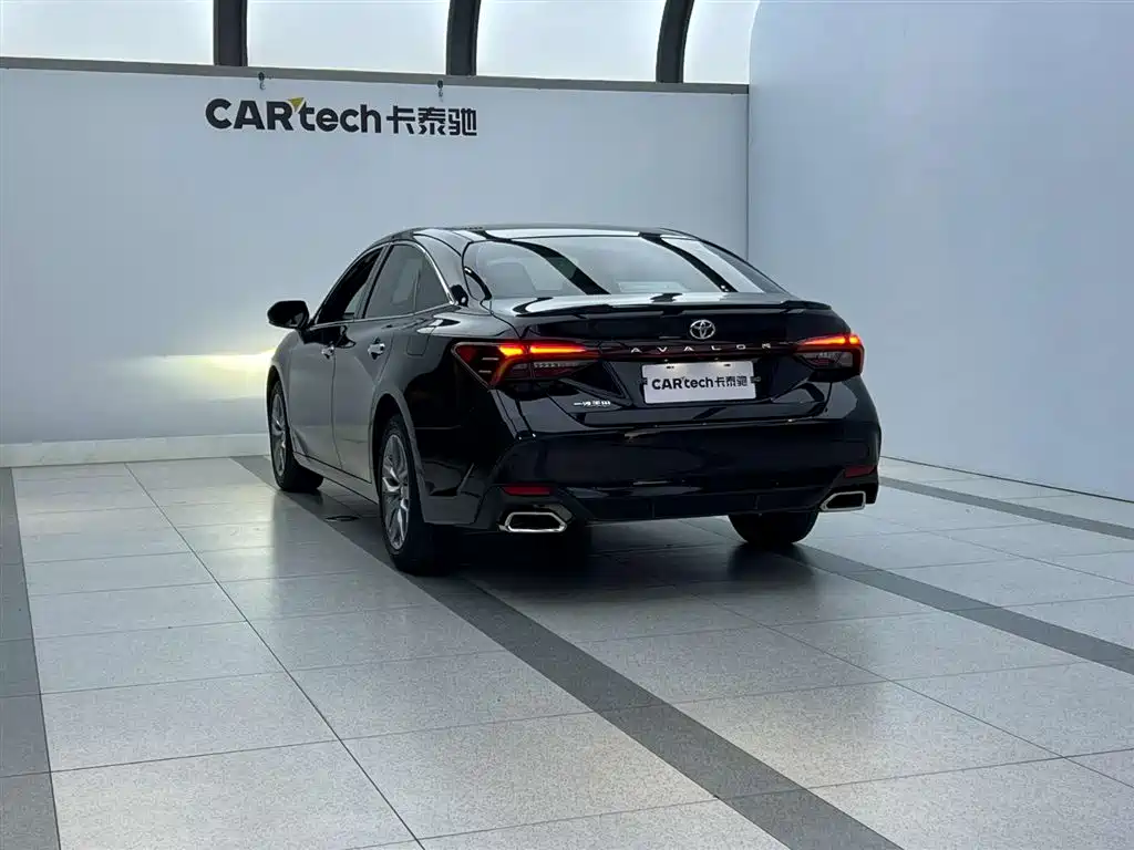 Avalon 2.5 L Luxury