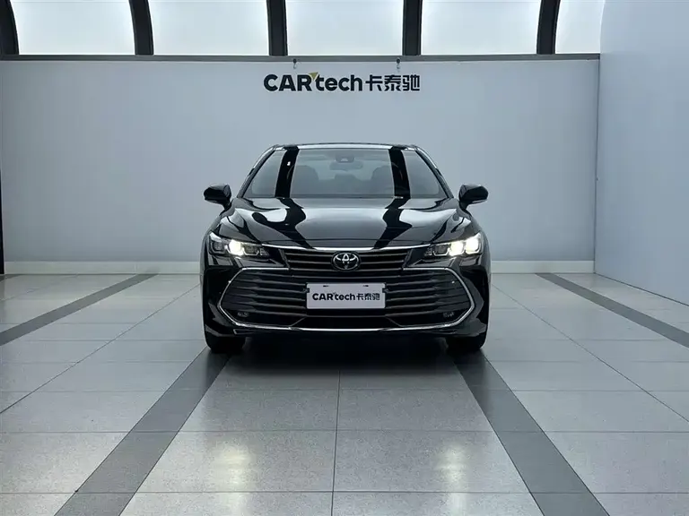 Toyota Avalon 2.5 L Luxury