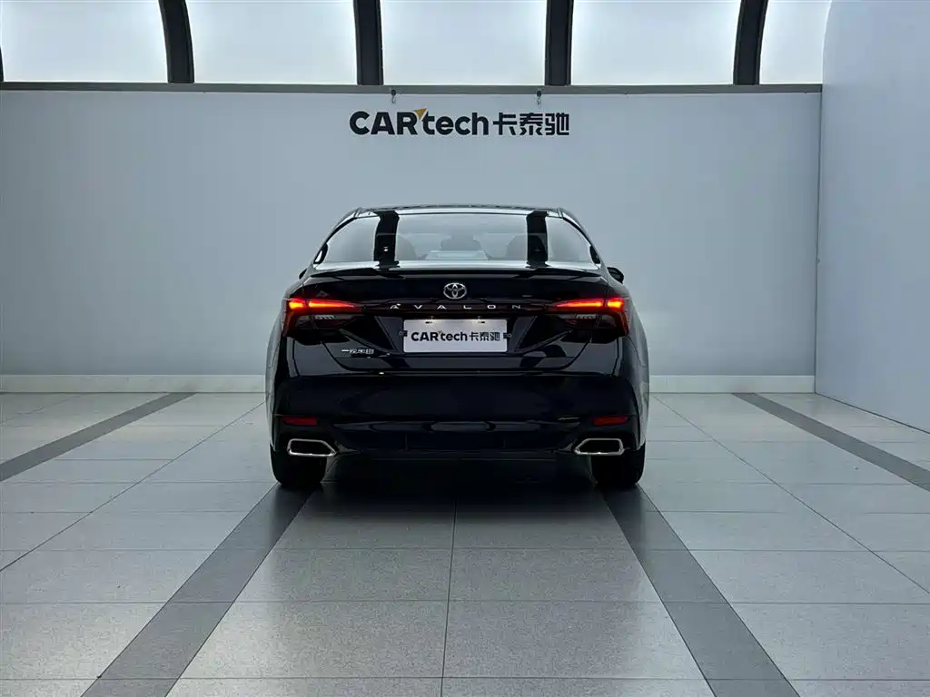 Avalon 2.5 L Luxury