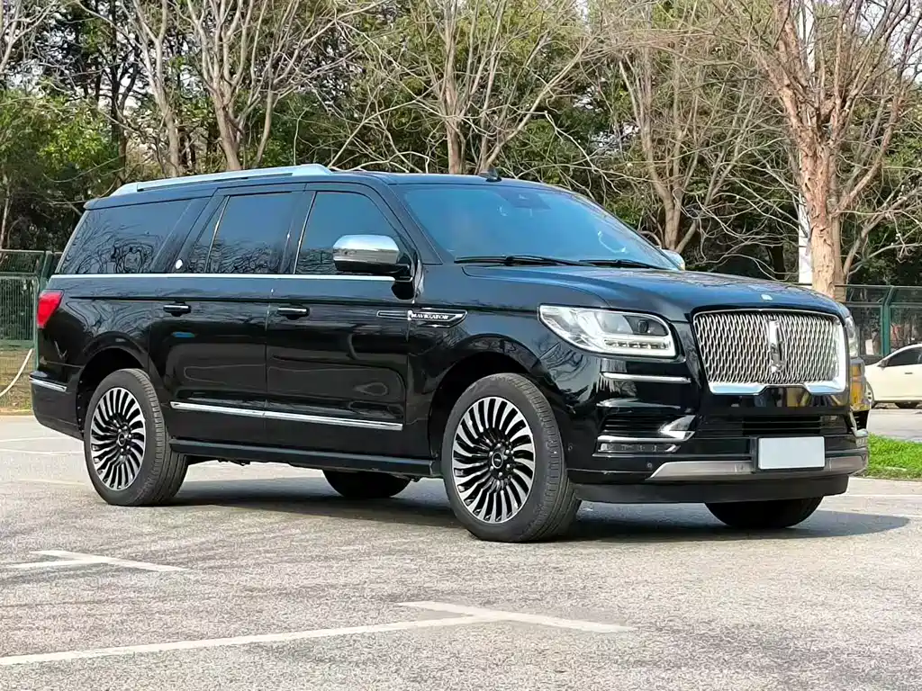 Navigator 3.5 T LWB President