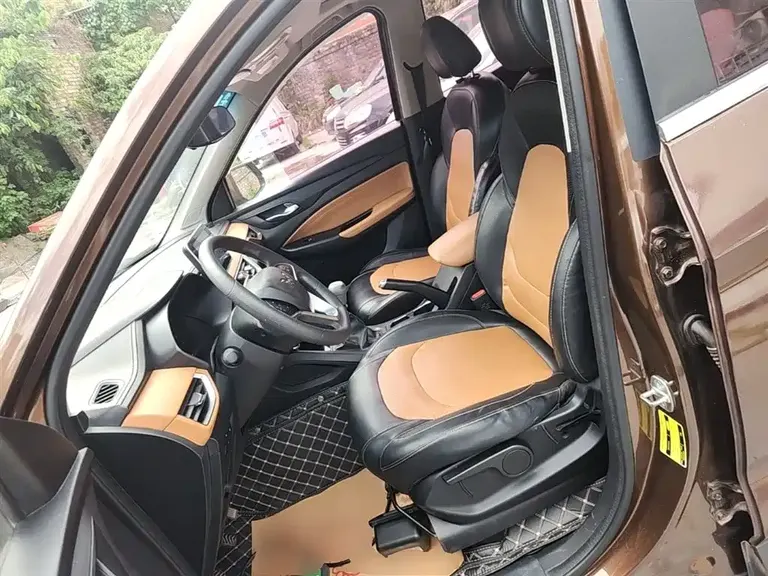 Wuling Hongguang S3 1.5 L Manual Luxury CN-V