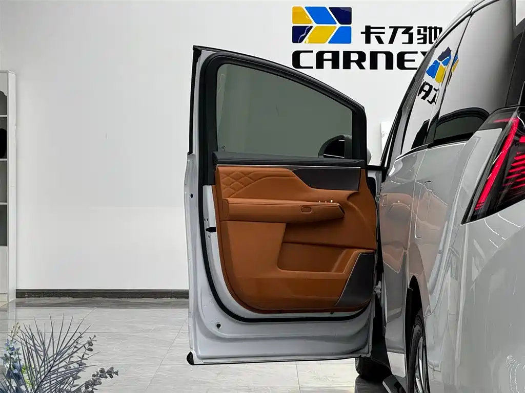 Buick Zhijing Shijia Luxury Enjoyment