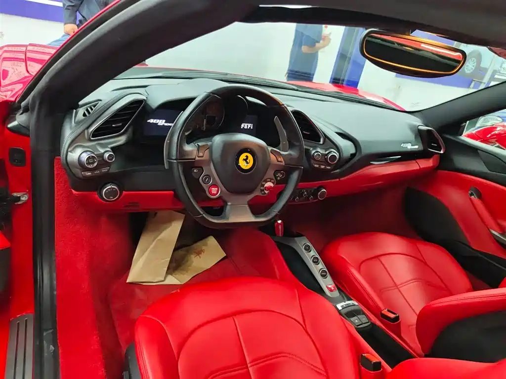 Ferrari 488 488 Spider