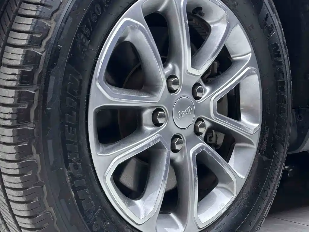Grand Cherokee (Import) 3.0 L Comfort Enjoyment Navigation