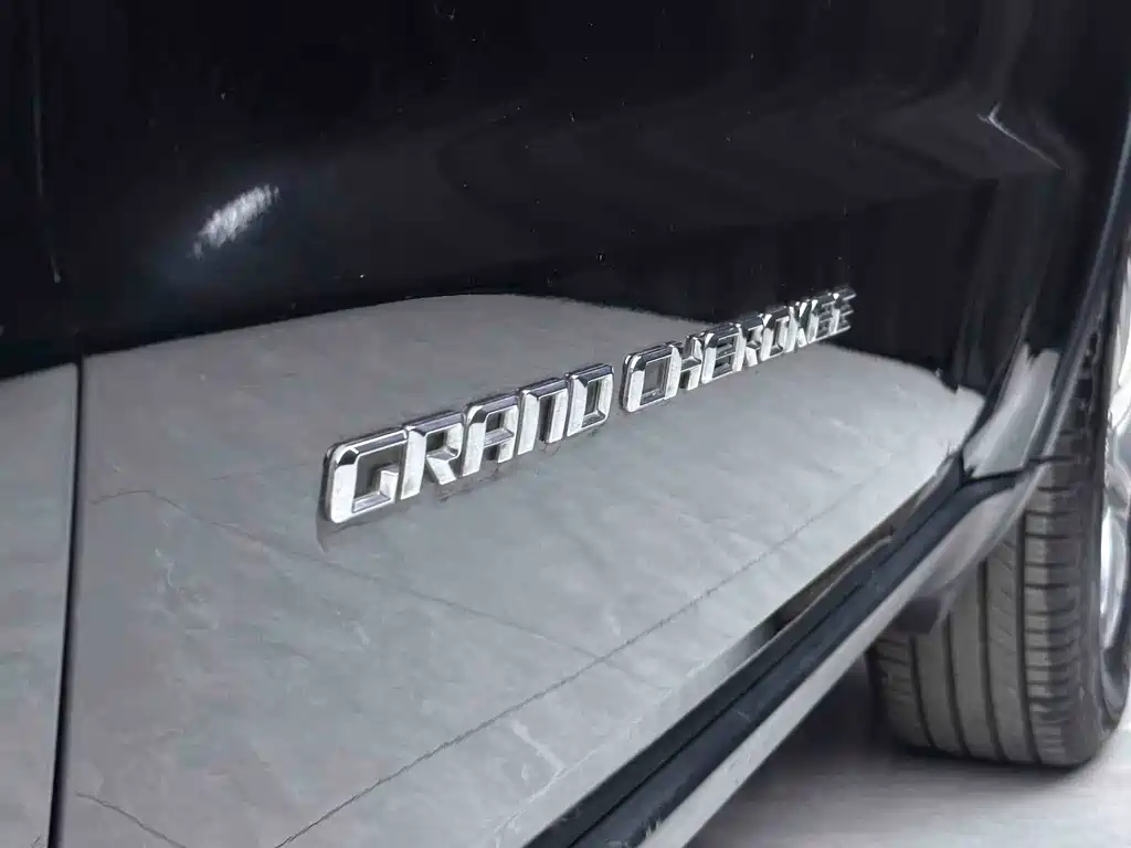 Grand Cherokee (Import) 3.0 L Comfort Enjoyment Navigation