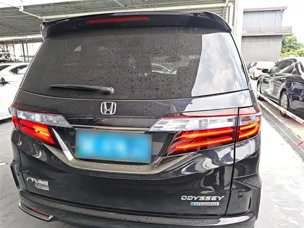 Odyssey 2.0 L Sharp· Supreme Premium
