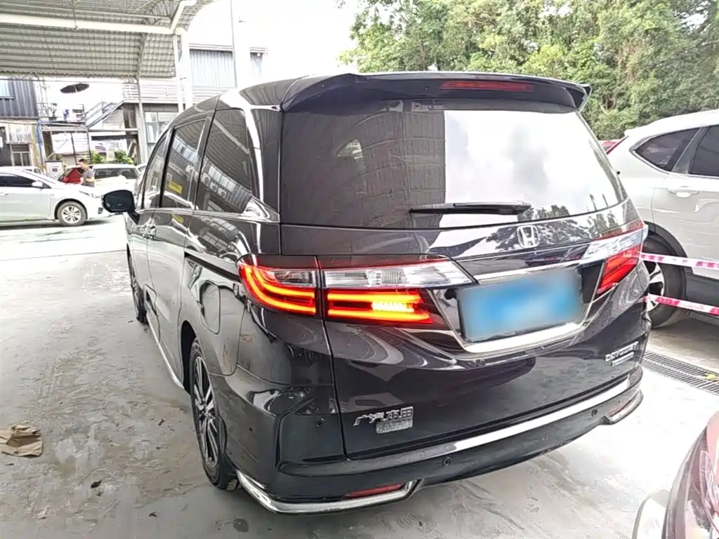 Odyssey 2.0 L Sharp· Supreme Premium