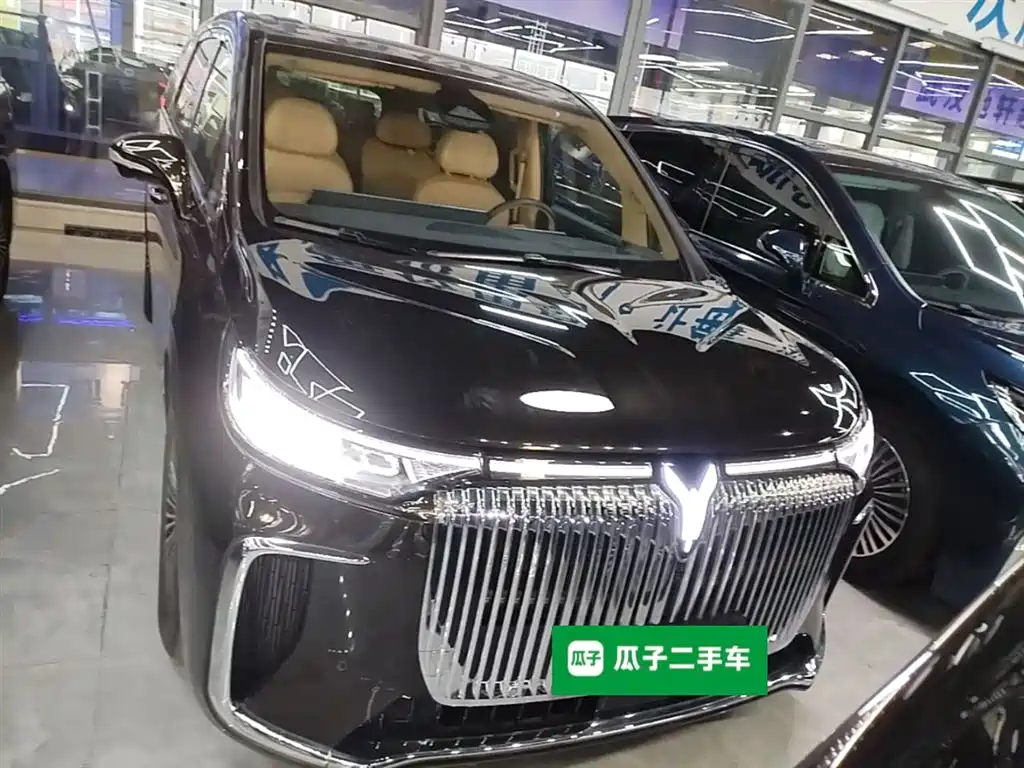 Voyah Dreamer PHEV 4 WD Flagship Kunpeng