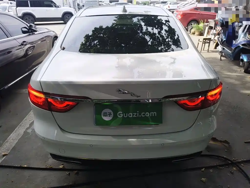 Jaguar XFL XFL 2.0 T P200 2 WD Elite