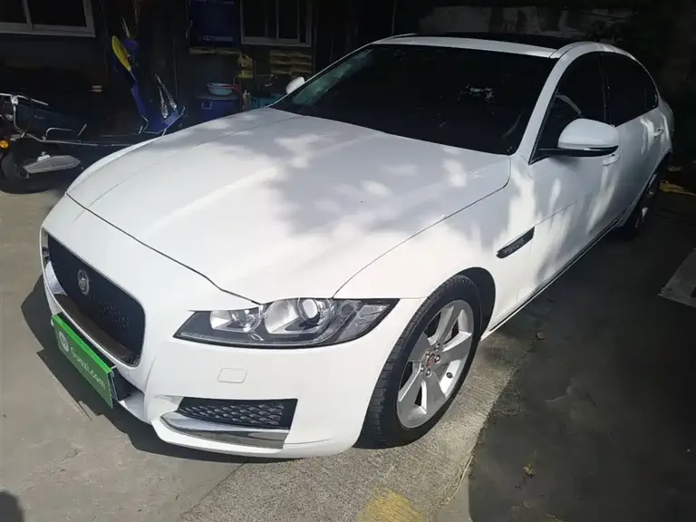 Jaguar XFL XFL 2.0 T P200 2 WD Elite