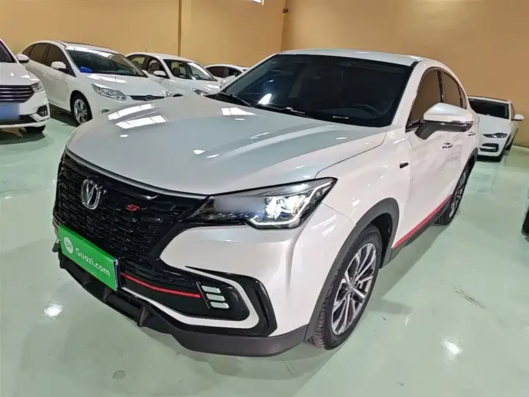 Changan CS85 Coupe 1.5 T DCT Luxury