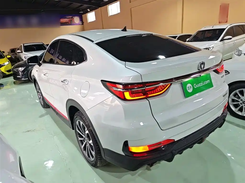 Changan CS85 Coupe 1.5 T DCT Luxury