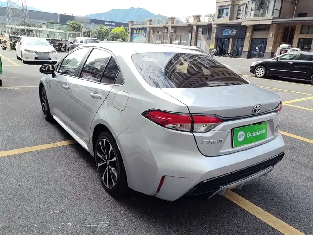 Levin Dual Engine 1.8 H E-CVT Sport