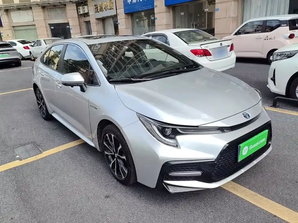 Levin Dual Engine 1.8 H E-CVT Sport
