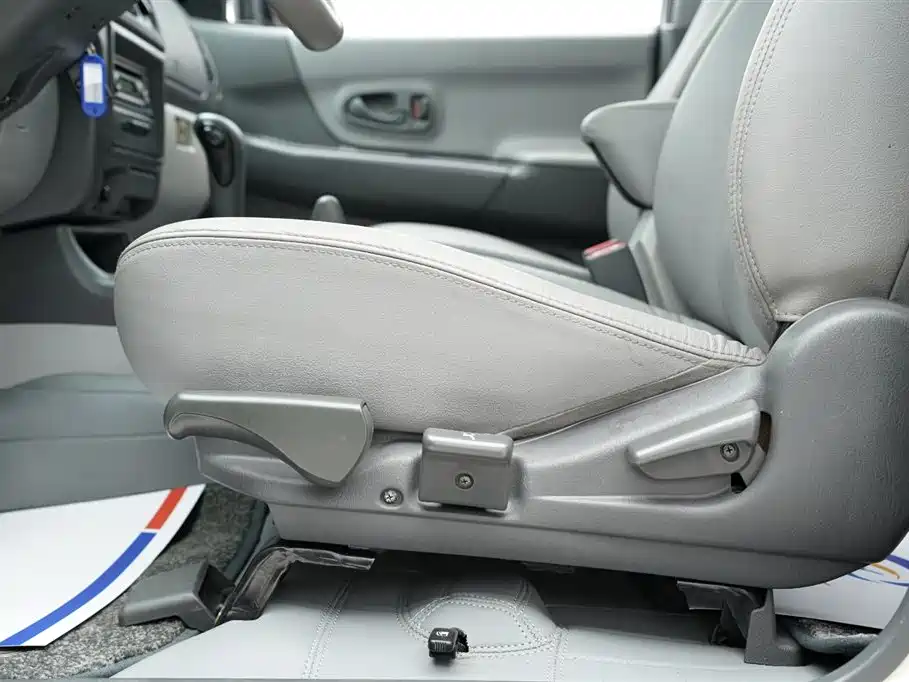 Pajero Supao 帕杰罗速跑 2004款 3.0 L 自动四驱超豪华版