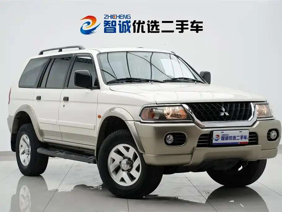 Pajero Supao 帕杰罗速跑 2004款 3.0 L 自动四驱超豪华版