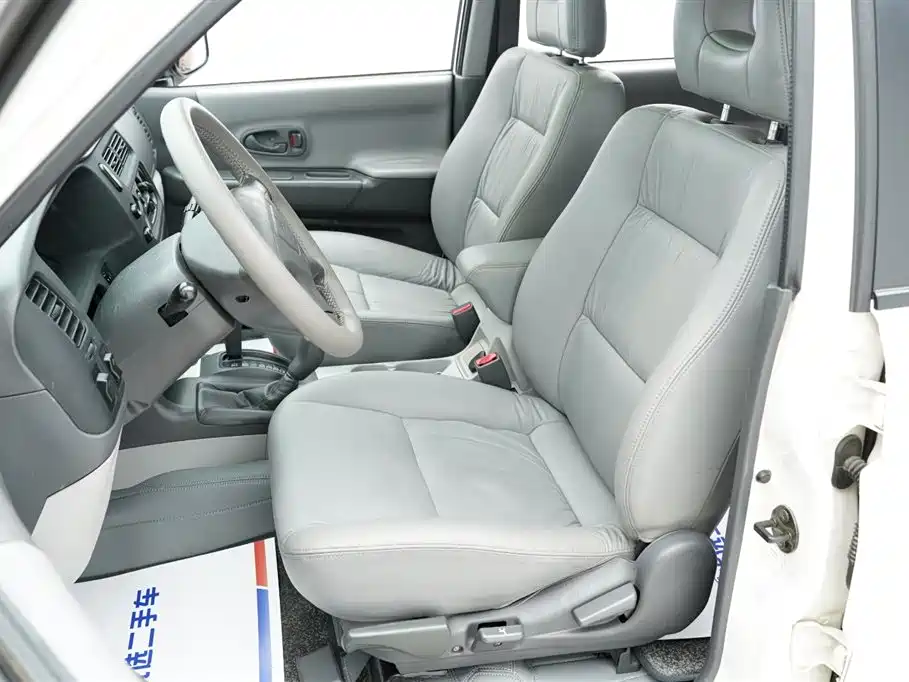 Pajero Supao 帕杰罗速跑 2004款 3.0 L 自动四驱超豪华版