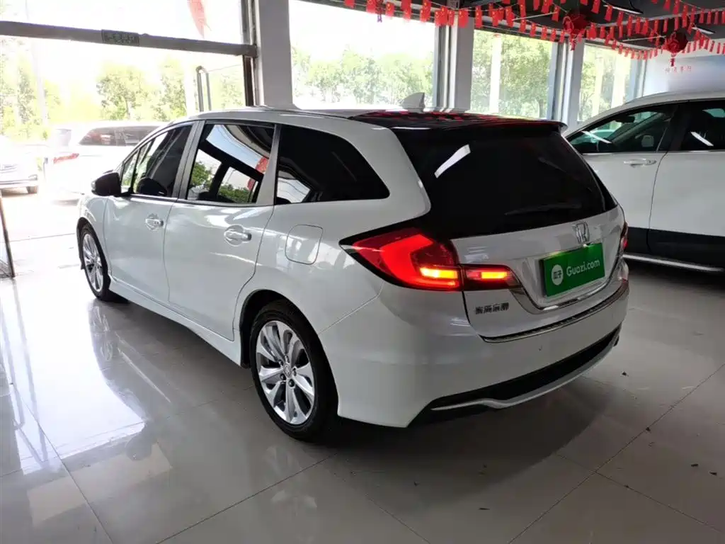 Jade 1.8 L Auto Comfort 5-seat