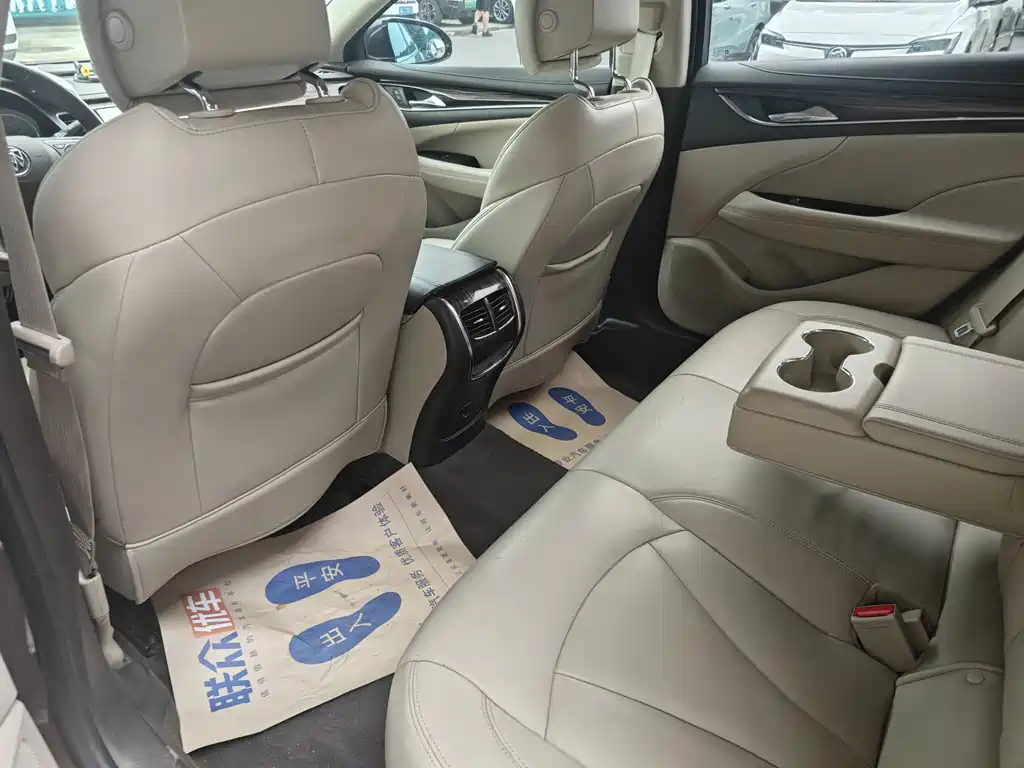 LaCrosse Facelift 20 T Leading