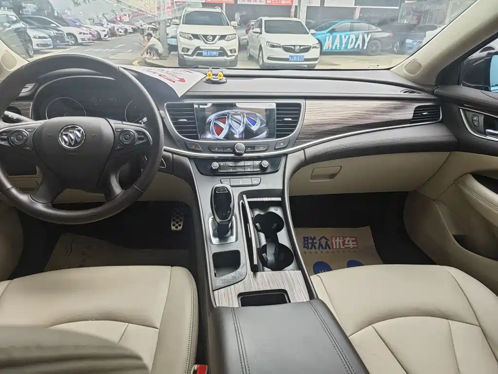 LaCrosse Facelift 20 T Leading