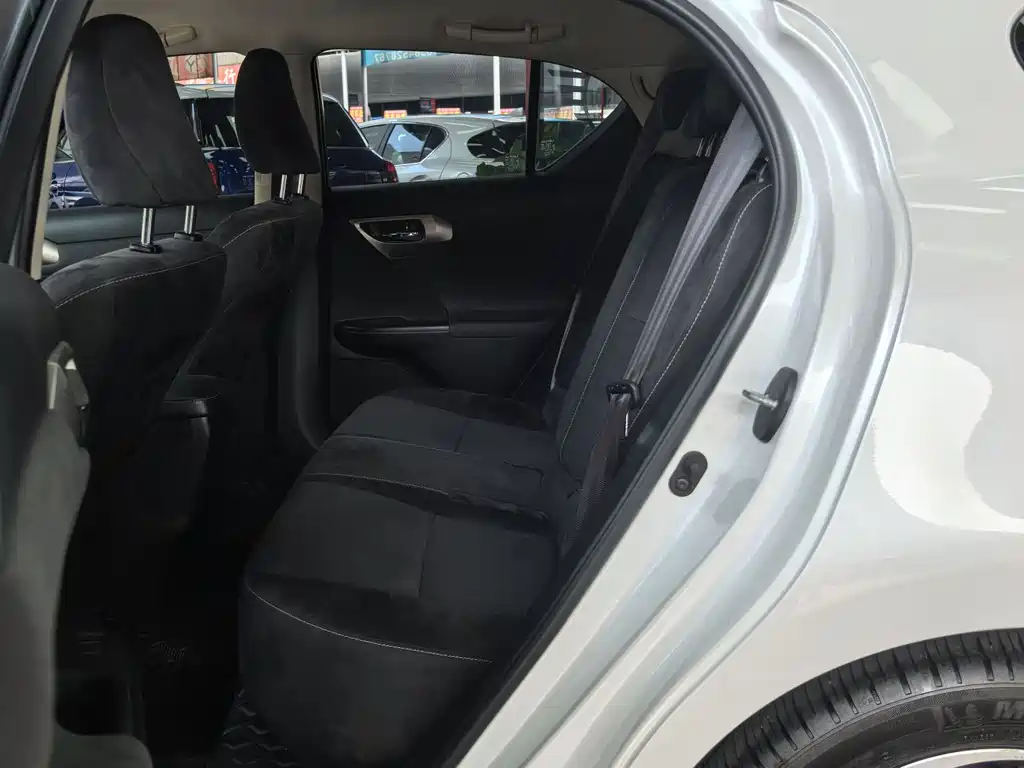 Lexus CT CT200 h Elite Mono CN-V