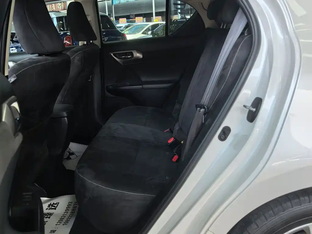 Lexus CT CT200 h Comfort Mono