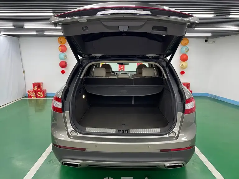 Lincoln MKX 2.0 T 2 WD Premium