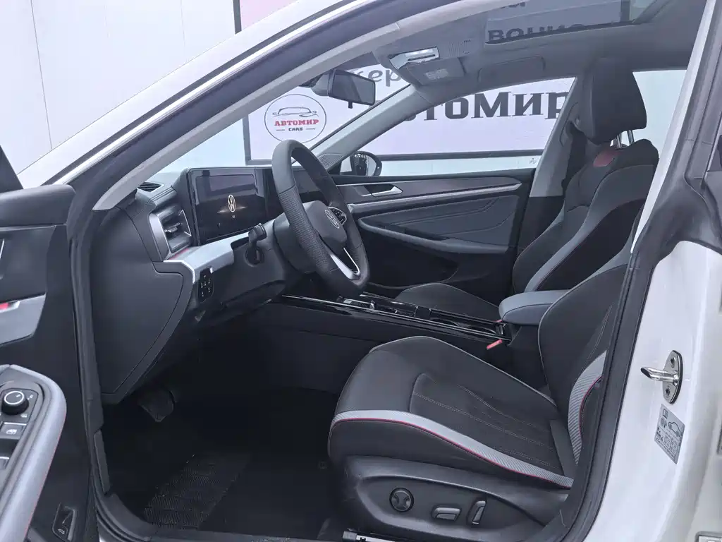 Lamando Lamando L 280 TSI DSG Spicy Cool