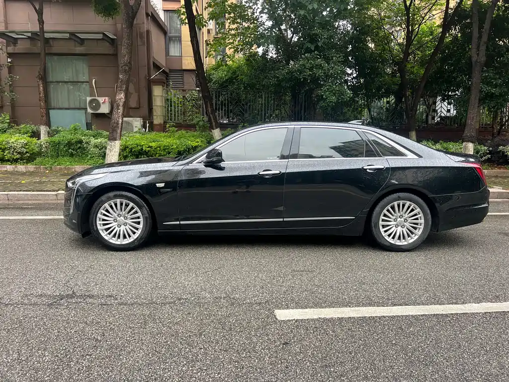 Cadillac CT6 28 T Fashion