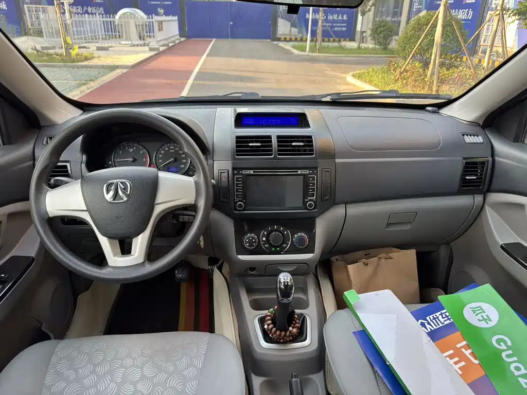 BAIC Weiwang M20 1.5 L Comfort BJ415 B