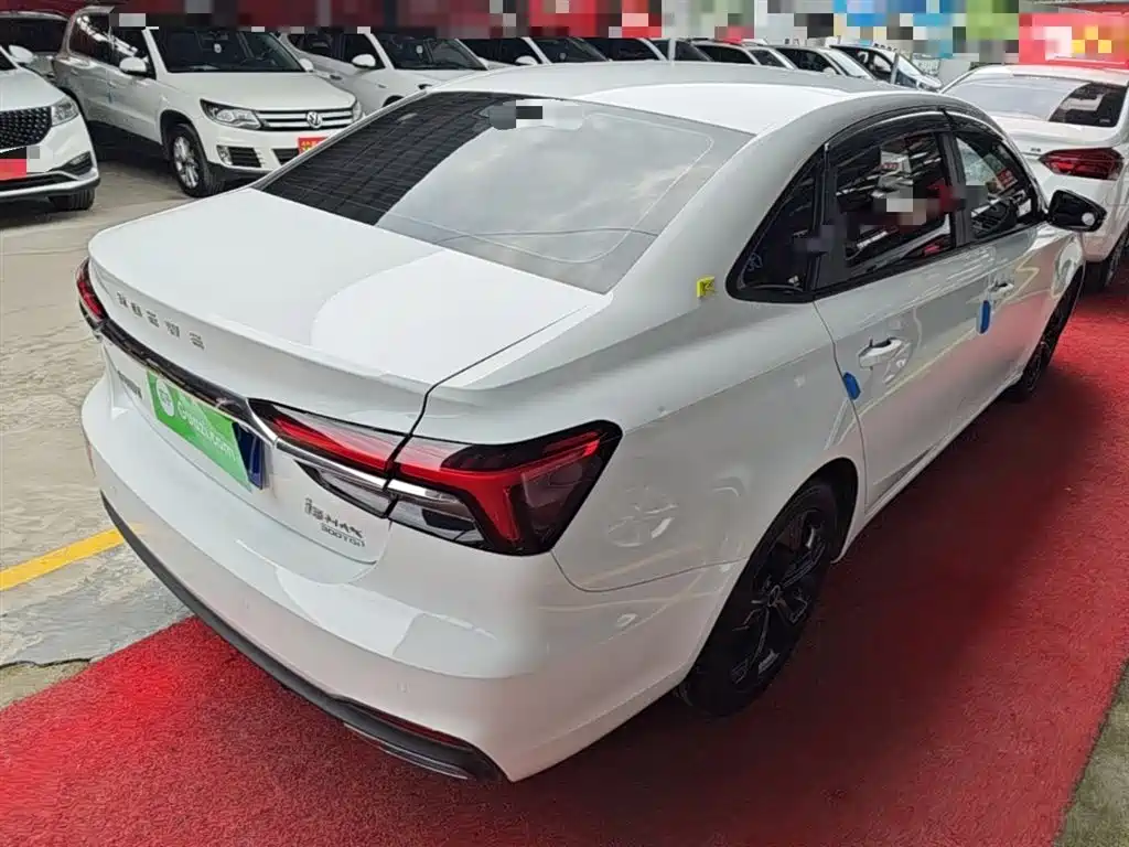 Roewe i6 MAX 300 TGI Auto Cool